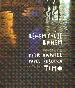 Kniha Během chůze Brnem