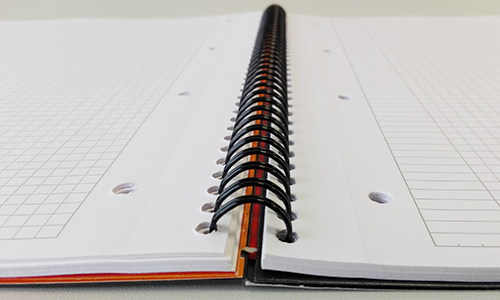 Zápisník Oxford A4+ INT Activebook štvorček