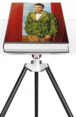 Annie Leibovitz, with Dustjacket David Byrne