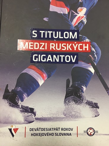 Kniha S titulom medzi ruských gigantov