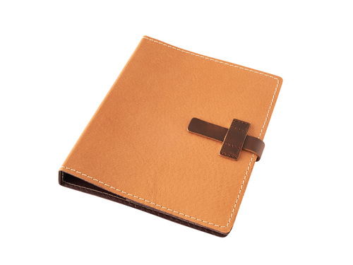 Kniha Macoli 13 s.r.o. Kožený diár A5 orechový