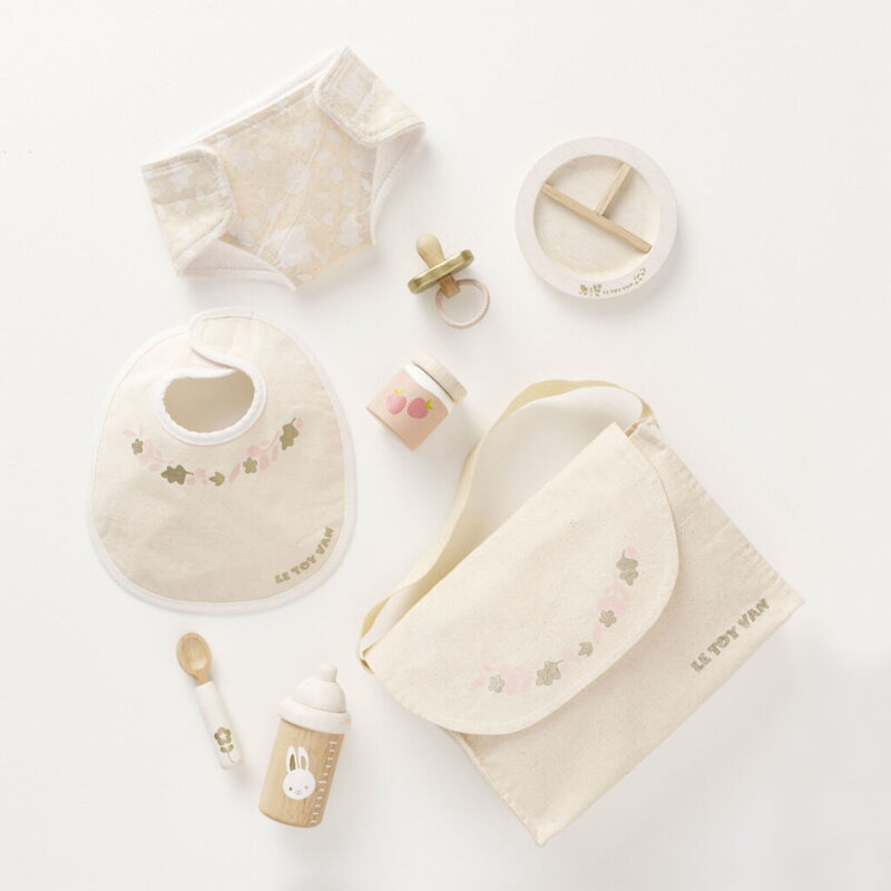 Drevený set na starostlivosť o bábiky