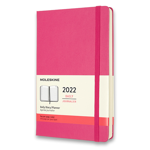 Diár MOLESKINE 2022 denný tvrdý tm.ružový L