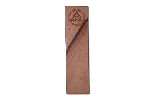 Drevená záložka Triquetra 015