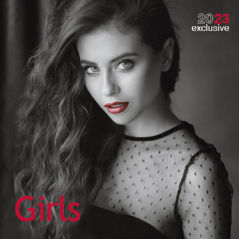 Nástenný kalendár Girls 2023