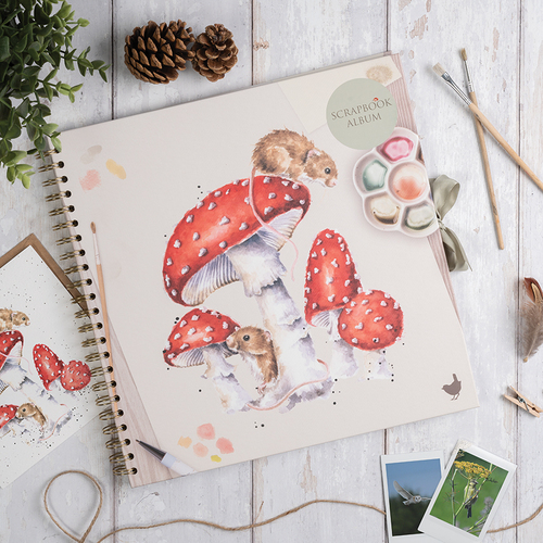 Scrapbook album s hrebeňovou väzbou "The Fairy Ring" Wrendale Designs – myška