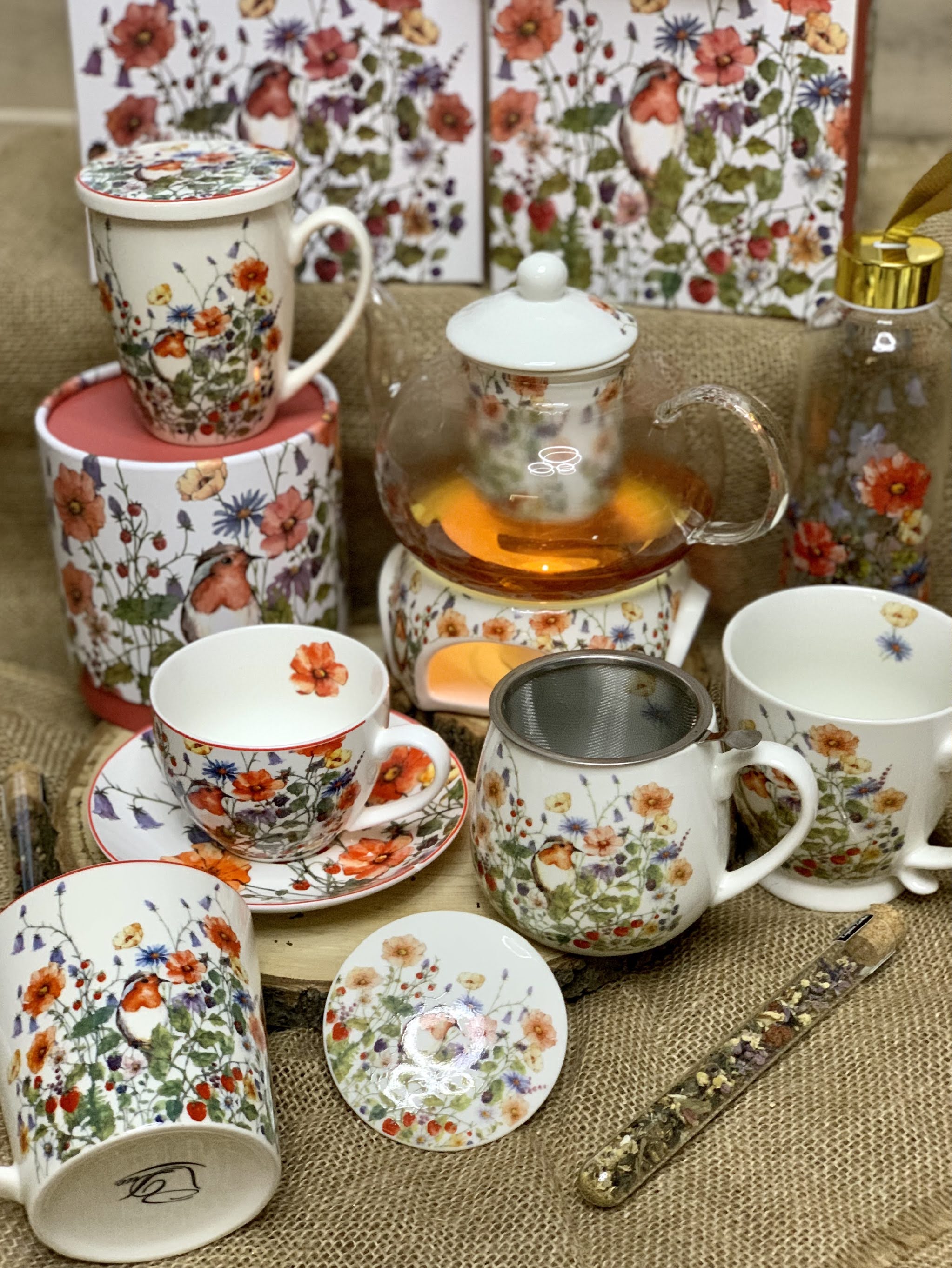 Porcelánový hrnček so sitkom a krytom Wild Bird - Divý vták 380 ml