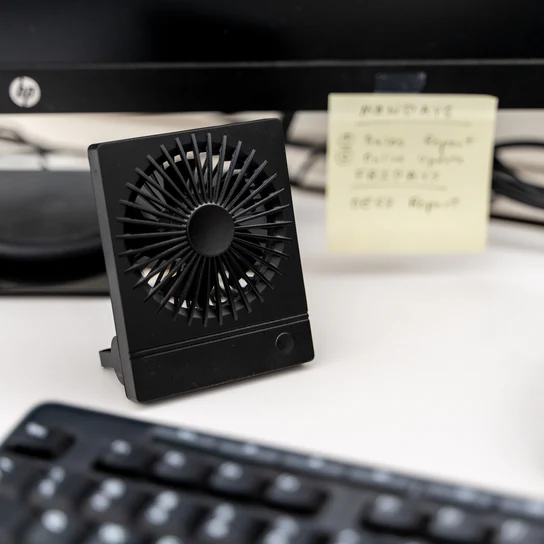 Kikkerland Nabíjateľný ventilátor tenký