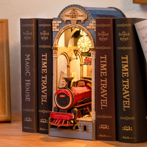 LED drevené 3D puzzle: Živá kniha -  Cestovanie v čase s LED osvetlením
