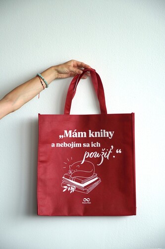 Červená taška Mám knihy...