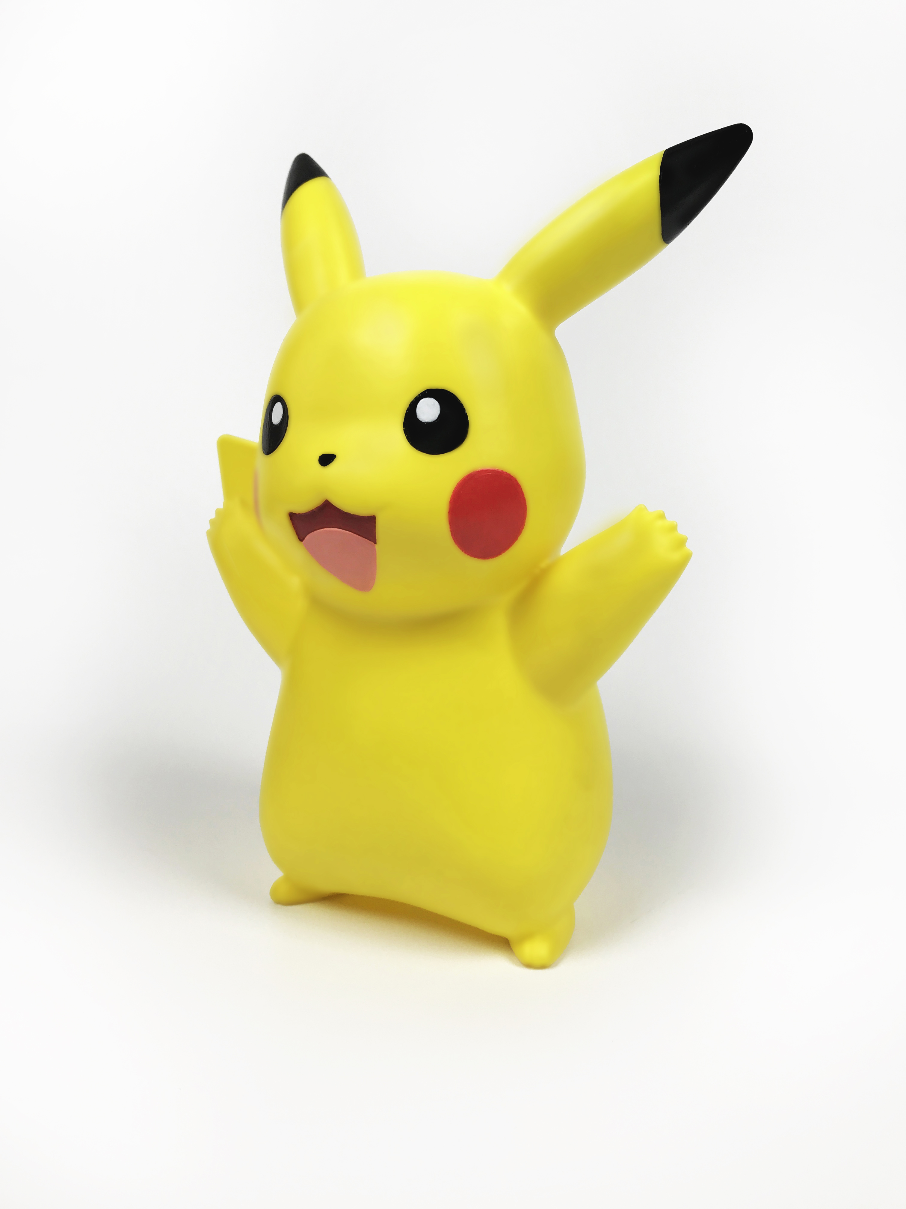Teknofun Pokémon - Štastný Pikachu svietiaca figúrka/ lampa 25cm