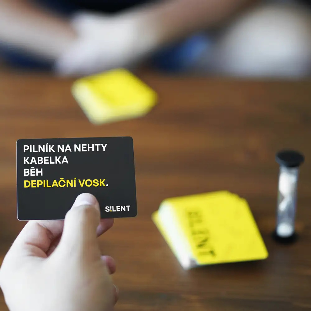 Karetní hra S!LENT (hra v češtine)