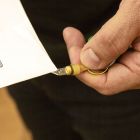 Kikkerland Mini nôž na kľúčenke