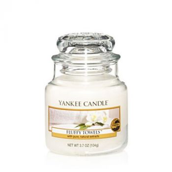 Yankee Candle sviečka malá Fluffy Towels