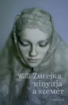 Zulejka kinyitja a szemét