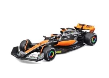 Bburago 1:43 RACE Formula F1 - McLaren F1 Team MCL38 (2024) 81 (Oscar Piastri) - with driver