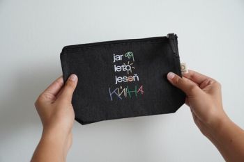 Taštička na drobnosti Neziskovej organizácie Panta Rhei - Jar, leto, jeseň, KNIHA