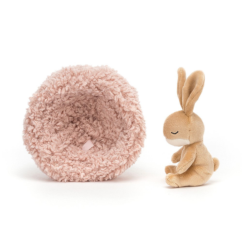 Zajačik v huňatom pelechu plyšová hračka JELLYCAT