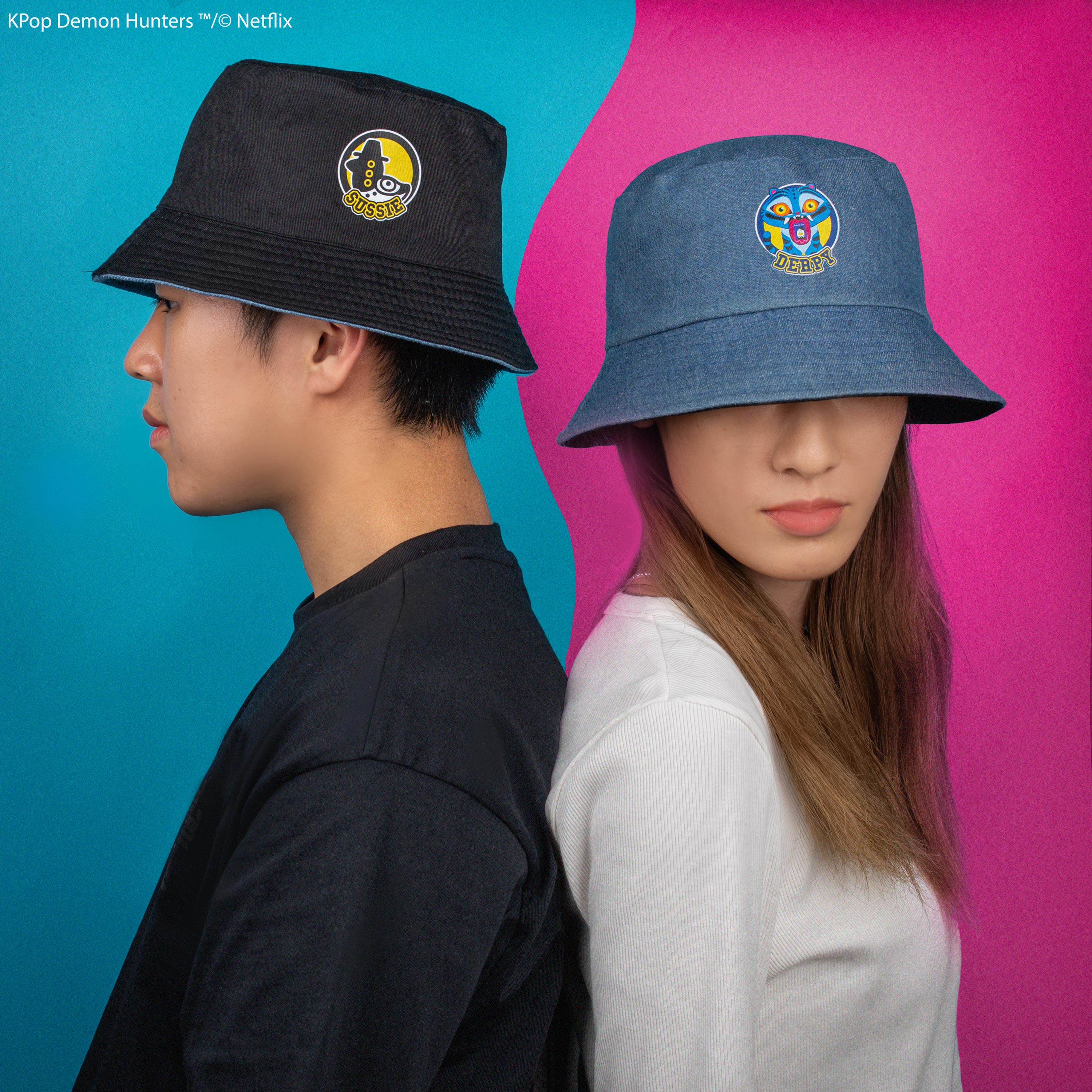 K-POP - Demon Hunters - Obojstranný Bucket Hat - Derpy a Sussie