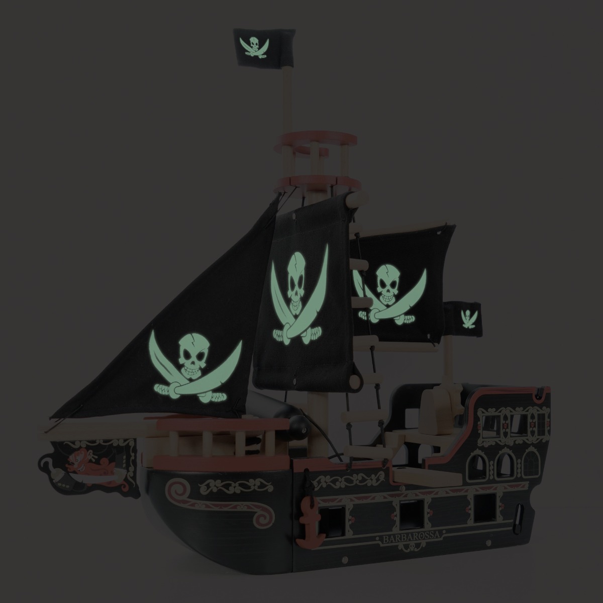 Drevená pirátska loď Barbarossa