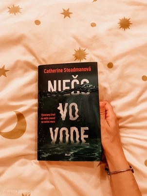 Catherine Steadmanová: Niečo vo vode