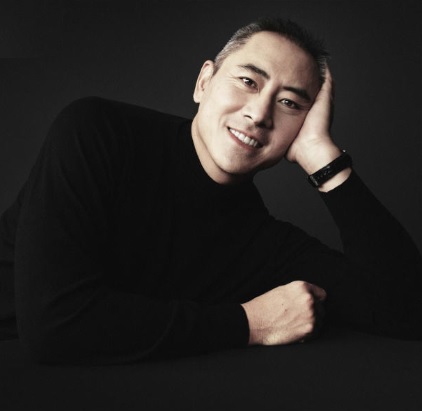 Desmond Shum