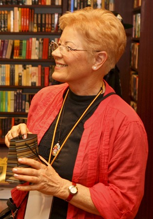 Marta Šurinová