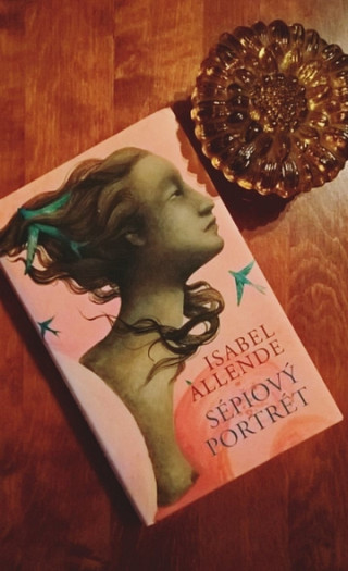 Isabel Allende: Sépiový portrét