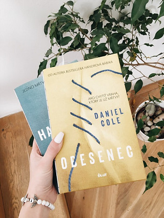 Daniel Cole: Obesenec