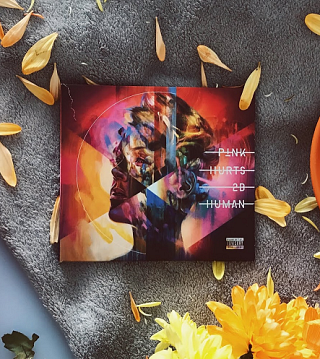  Pink: Hurts 2B Human
