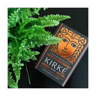 Madeline Millerová: Kikré