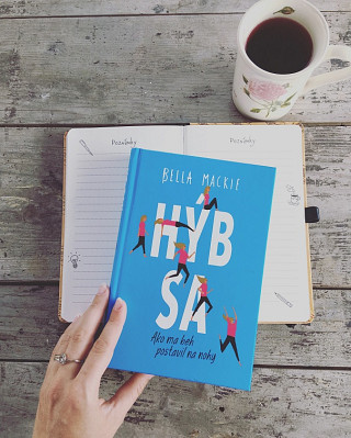 Bella Mackie: Hýb sa