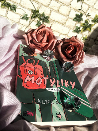 Alice Osemanová: Motýliky - Prvá láska