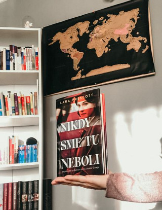 Lara Prescott: Nikdy sme tu neboli 